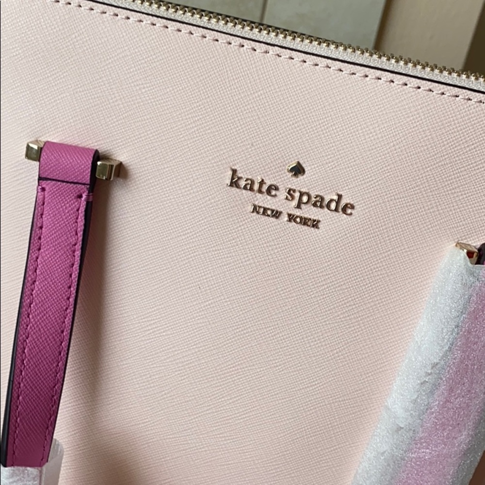 ** SOLD ** Kate Spade Purse - Picture 2 of 5